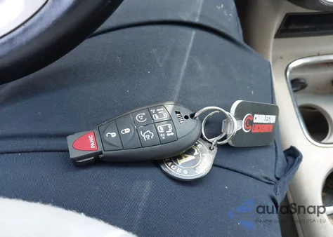 2012 Dodge Grand Caravan Crew из США, поврежденный, VIN 2C4RDGDG8CR100563